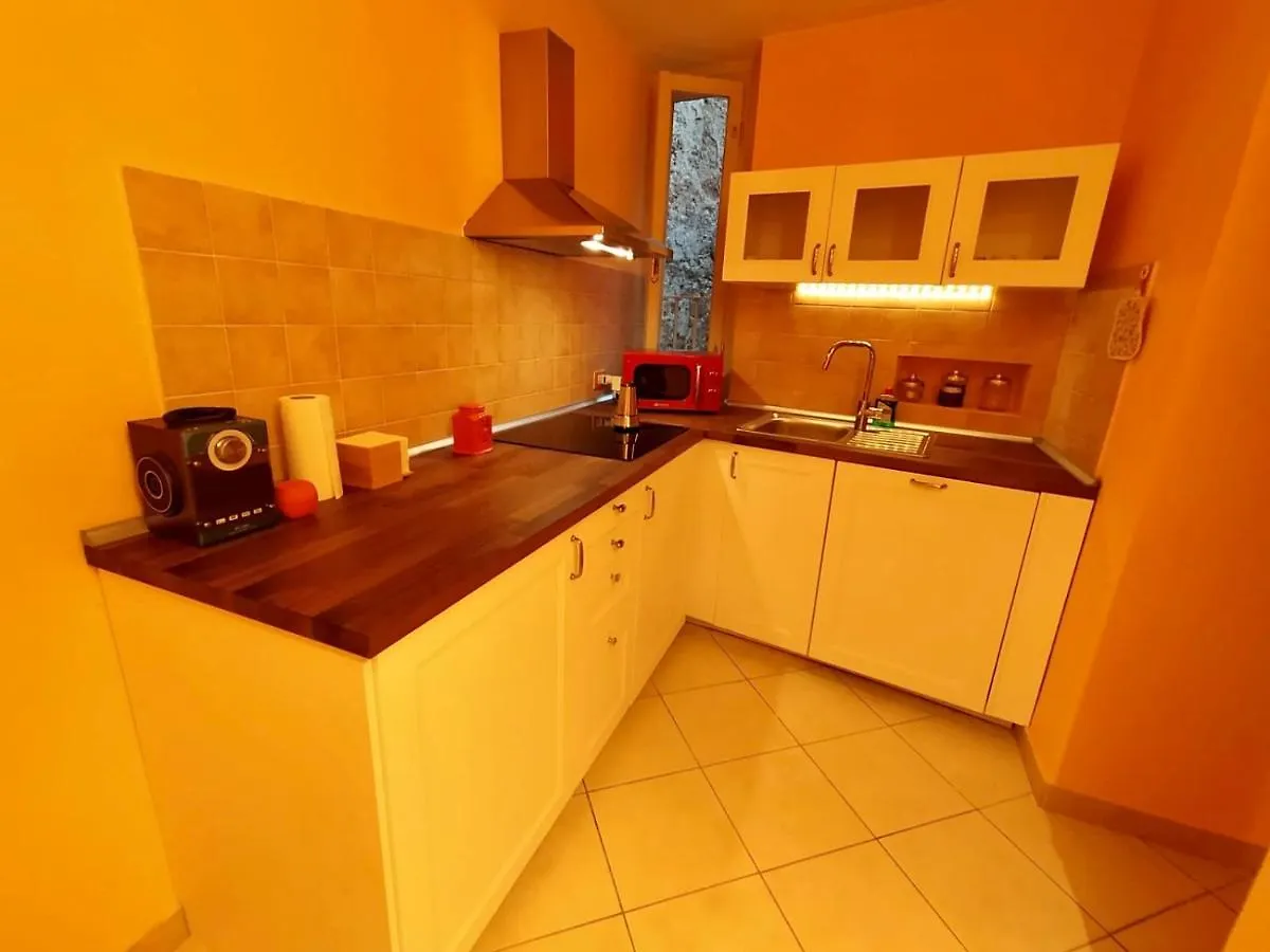 Piazza Napoleone Sweet Apartment Lucca Italy